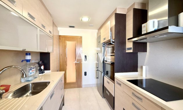 Alquiler a largo plazo - Ático - Guardamar del Segura - Urbanizaciones