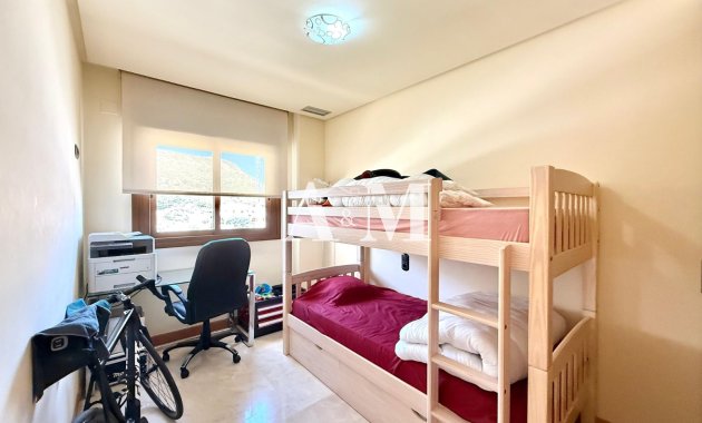 Alquiler a largo plazo - Ático - Guardamar del Segura - Urbanizaciones