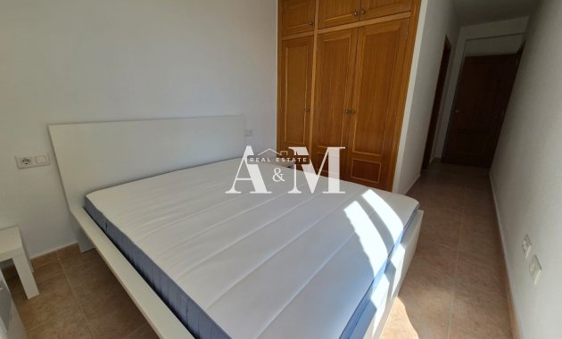 Alquiler a largo plazo - Apartamento / piso - Guardamar del Segura - Urbanizaciones