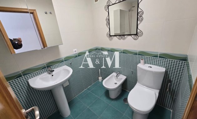 Alquiler a largo plazo - Apartamento / piso - Guardamar del Segura - Urbanizaciones