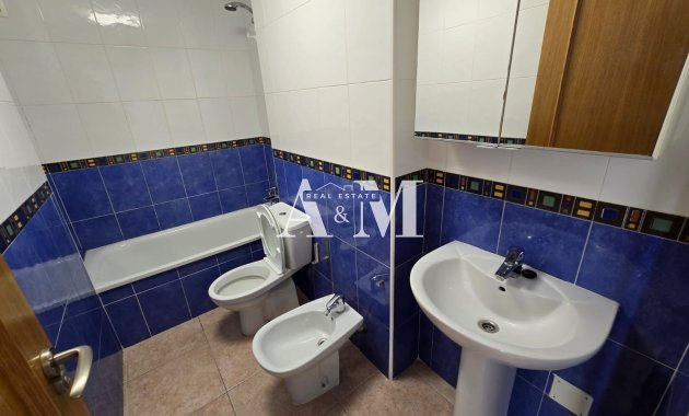 Alquiler a largo plazo - Apartamento / piso - Guardamar del Segura - Urbanizaciones