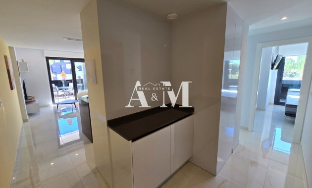 Alquiler a largo plazo - Apartamento / piso - Orihuela Costa - Los Almendros