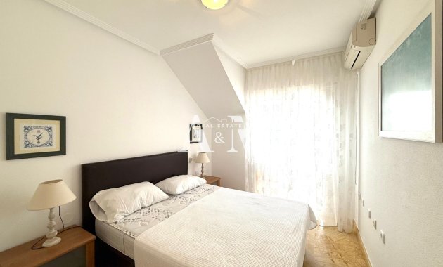 Alquiler a largo plazo - Apartamento / piso - Orihuela Costa - Cabo roig - La Zenia