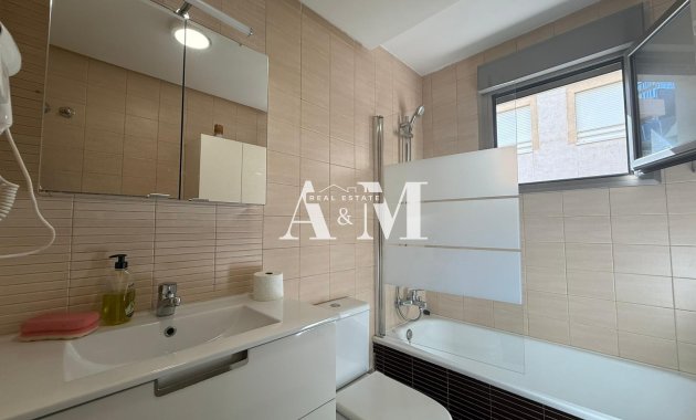 Long Term Rental - Apartment / flat - Torrevieja - Playa de los Locos