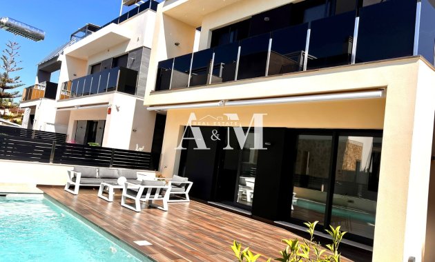 Alquiler a largo plazo - Triplex - Orihuela Costa - Lomas de Cabo Roig