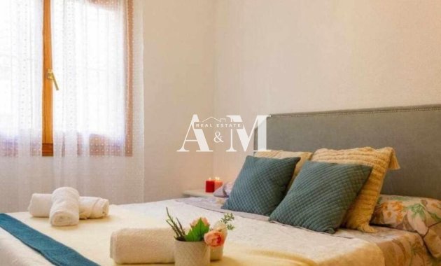 Long Term Rental - Apartment / flat - Torrevieja - Torrelamata - La Mata