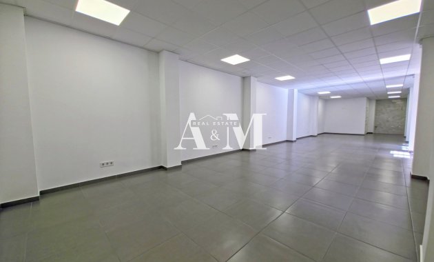 Resale - Commercial - Torrevieja - Centro