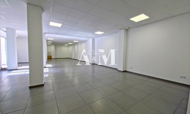 Resale - Commercial - Torrevieja - Centro