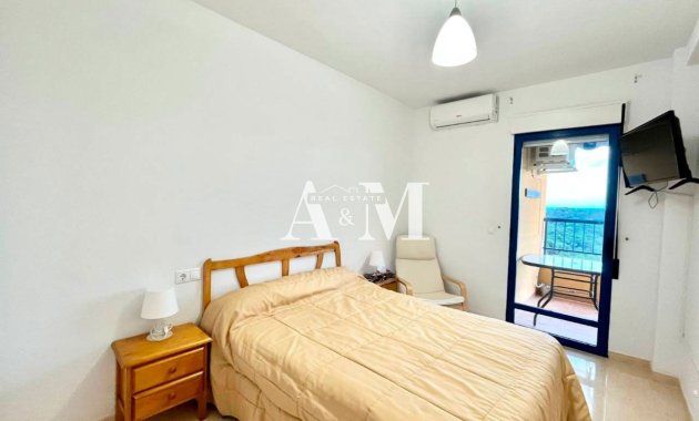 Alquiler a largo plazo - Apartamento / piso - Dehesa de Campoamor