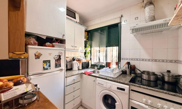 Resale - Apartment / flat - Torrevieja - Playa del Cura