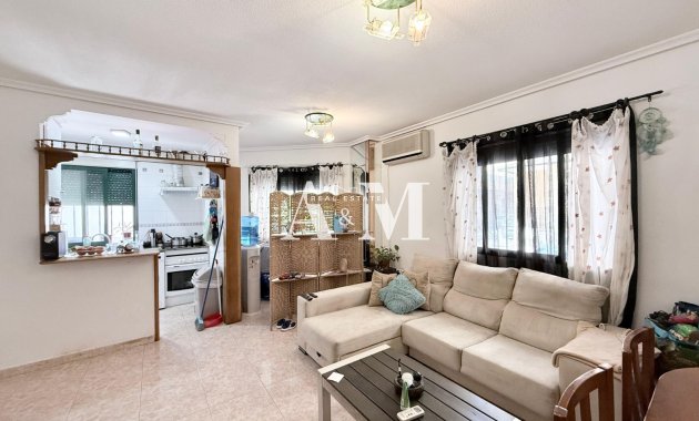 Resale - Apartment / flat - Torrevieja - Playa del Cura