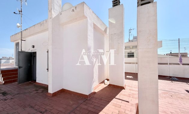 Resale - Apartment / flat - Torrevieja - Playa del Cura