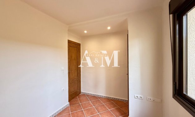 Long Term Rental - ground-floor - Punta Prima