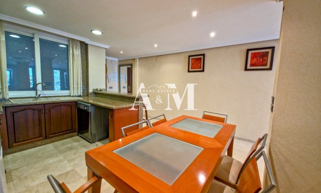 Long Term Rental - Apartment / flat - Torrevieja - Centro