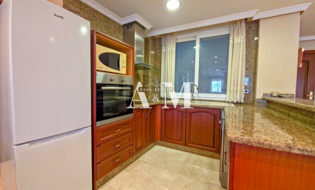 Long Term Rental - Apartment / flat - Torrevieja - Centro