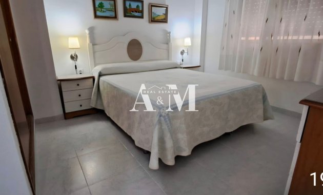 Alquiler a largo plazo - Apartamento / piso - Torrevieja - Playa del Cura