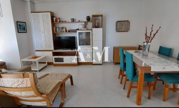 Alquiler a largo plazo - Apartamento / piso - Torrevieja - Playa del Cura