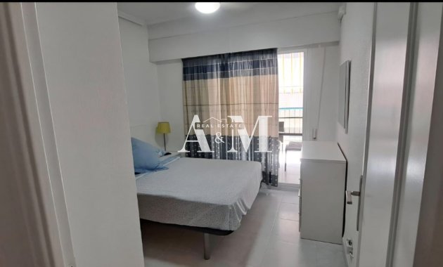 Alquiler a largo plazo - Apartamento / piso - Torrevieja - Playa del Cura