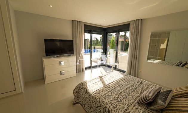New Build - Villa - Torrevieja