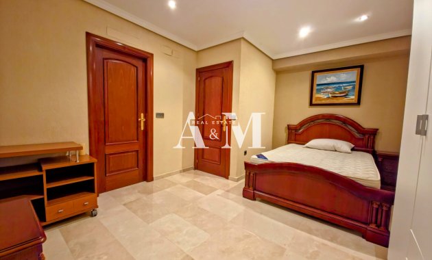 Long Term Rental - Apartment / flat - Torrevieja - Centro
