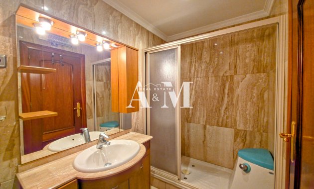 Long Term Rental - Apartment / flat - Torrevieja - Centro