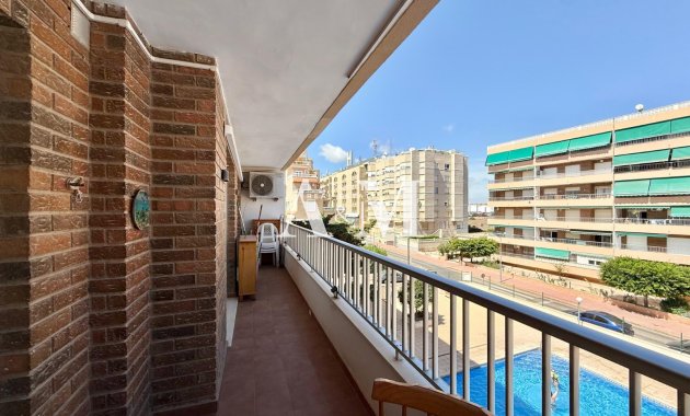 Alquiler a largo plazo - Apartamento / piso - Punta Prima