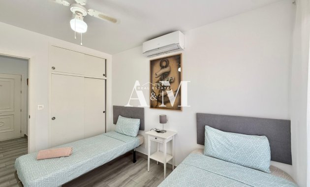 Alquiler a largo plazo - Apartamento / piso - Punta Prima
