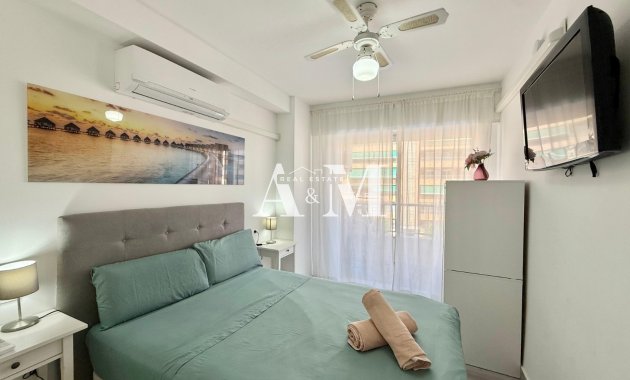 Alquiler a largo plazo - Apartamento / piso - Punta Prima