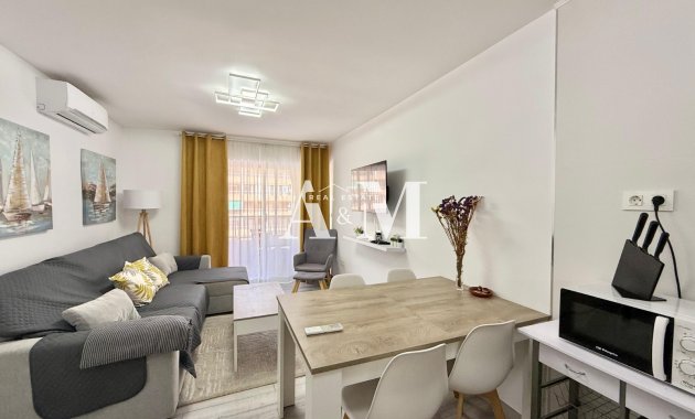 Alquiler a largo plazo - Apartamento / piso - Punta Prima