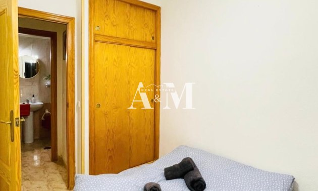 Location à long terme - Appartement - Torrevieja - Playa de los Locos