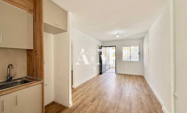 Resale - Bungalow - Torrevieja - Parque de las Naciones