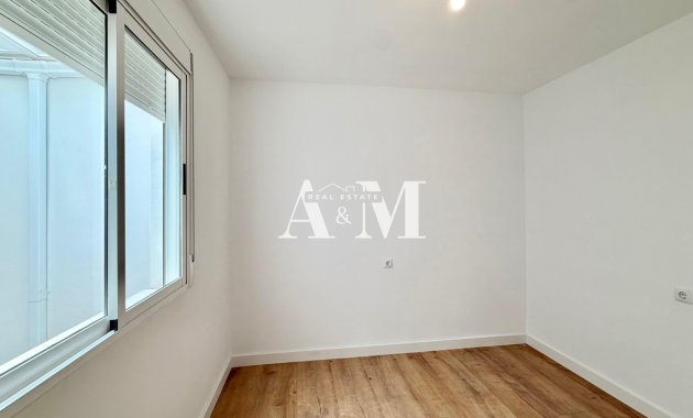Resale - Bungalow - Torrevieja - Parque de las Naciones