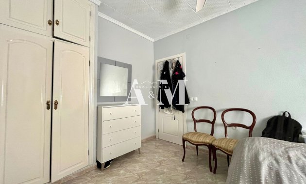 Long Term Rental - Chalet - Torrevieja - Playa de los Locos