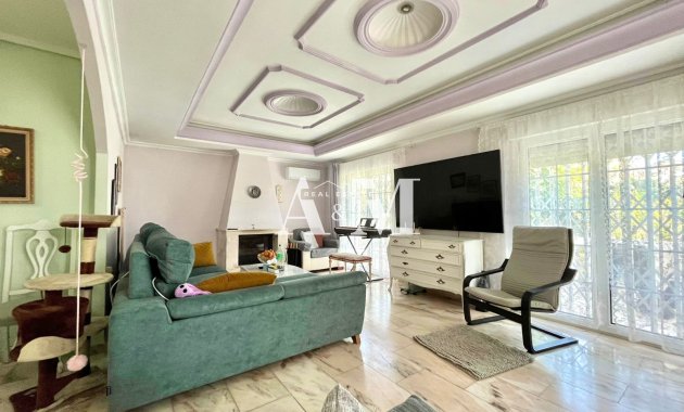 Long Term Rental - Chalet - Torrevieja - Playa de los Locos