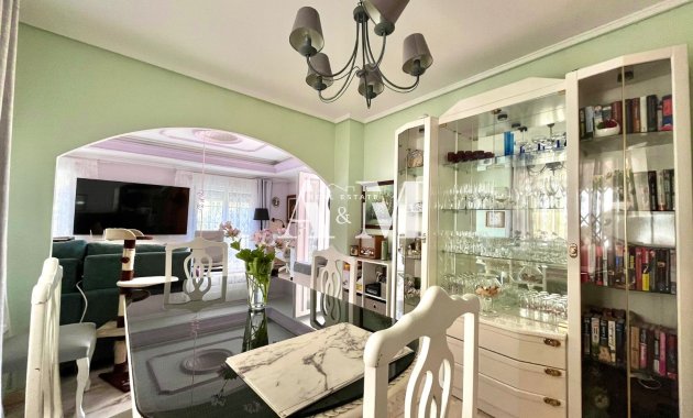 Long Term Rental - Chalet - Torrevieja - Playa de los Locos