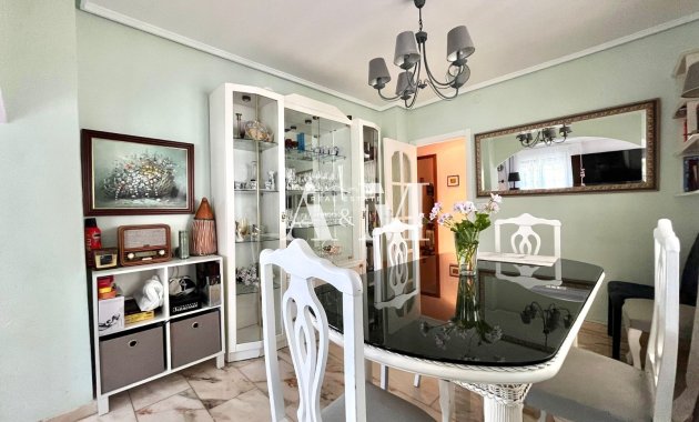 Long Term Rental - Chalet - Torrevieja - Playa de los Locos