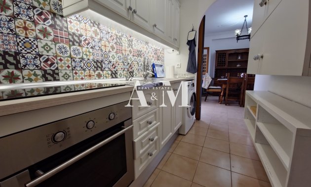 Alquiler a largo plazo - Apartamento / piso - Punta Prima