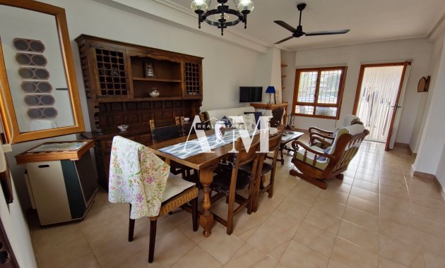 Alquiler a largo plazo - Apartamento / piso - Punta Prima