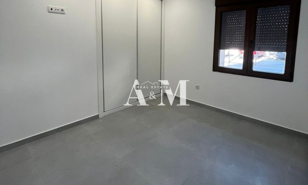 Long Term Rental - Townhouse - Benijofar