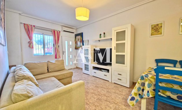 Long Term Rental - Townhouse - Guardamar del Segura - Urbanizaciones