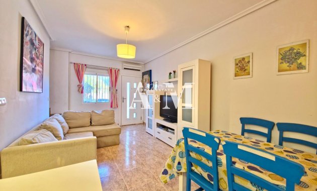 Long Term Rental - Townhouse - Guardamar del Segura - Urbanizaciones