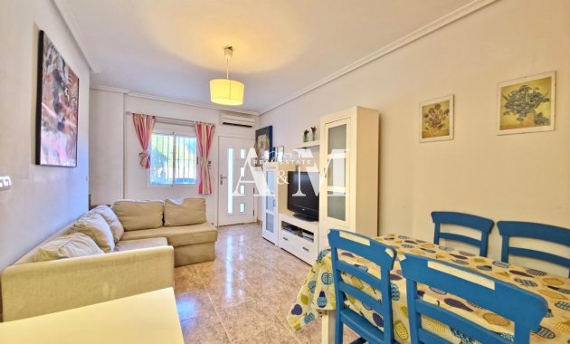 Long Term Rental - Townhouse - Guardamar del Segura - Urbanizaciones