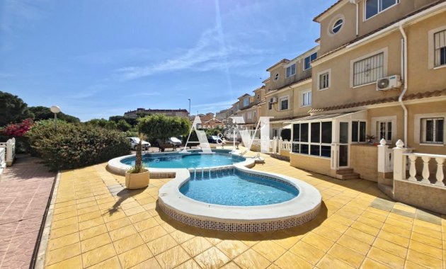 Long Term Rental - Townhouse - Guardamar del Segura - Urbanizaciones