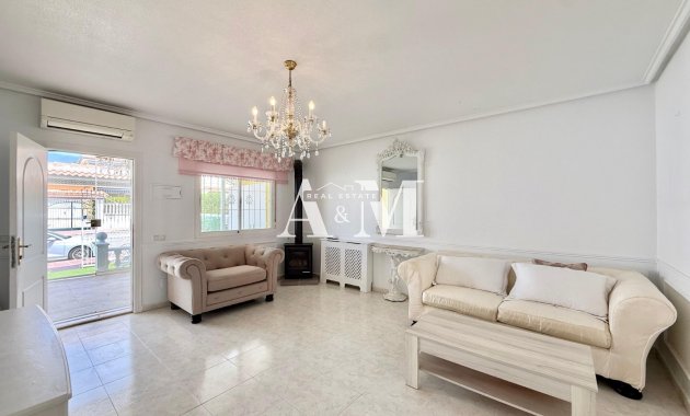 Resale - Townhouse - Benijofar