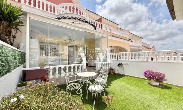 Resale - Townhouse - Benijofar