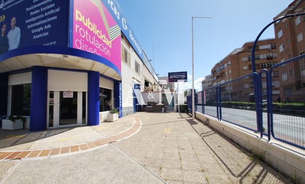 Long Term Rental - Commercial - Torrevieja - Parque de las Naciones