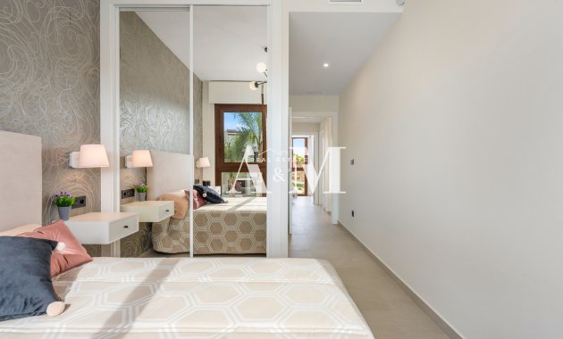 Новое здание - low-bungalow - Torrevieja