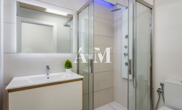 Новое здание - low-bungalow - Torrevieja