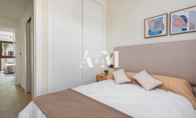 Новое здание - low-bungalow - Torrevieja