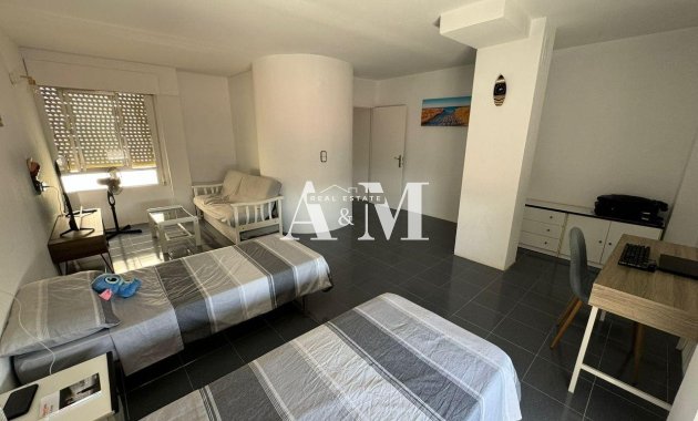 Alquiler a largo plazo - Apartamento / piso - Torrevieja - Centro